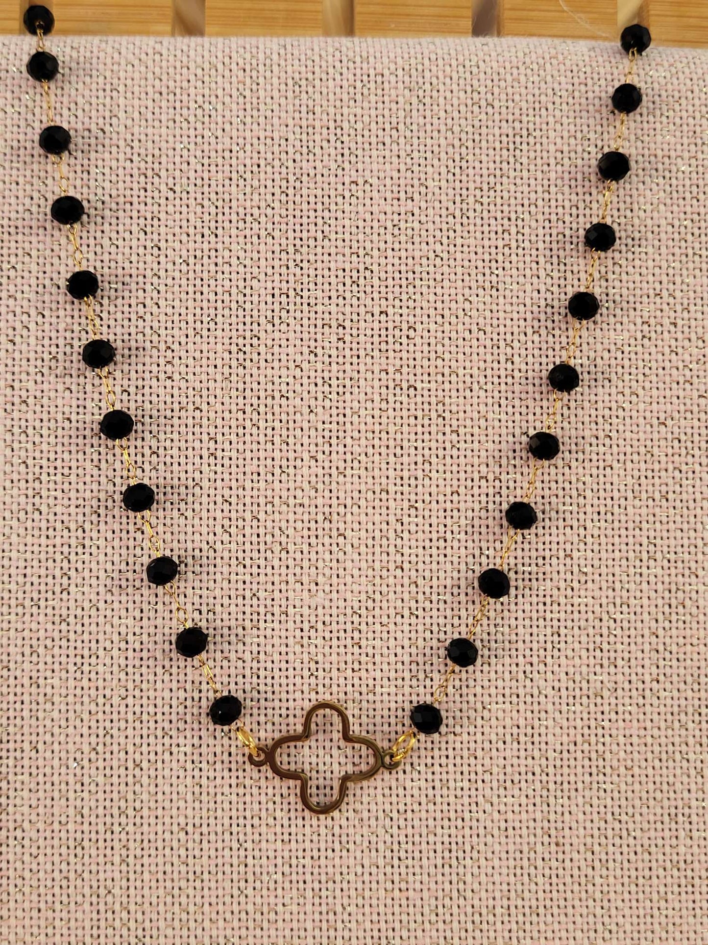 Collier Flora1